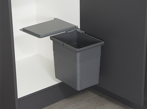 eins2neun - Clever waste bin behind the revolving door