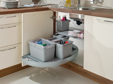 eins2slide - pull-out corner solution for waste separation